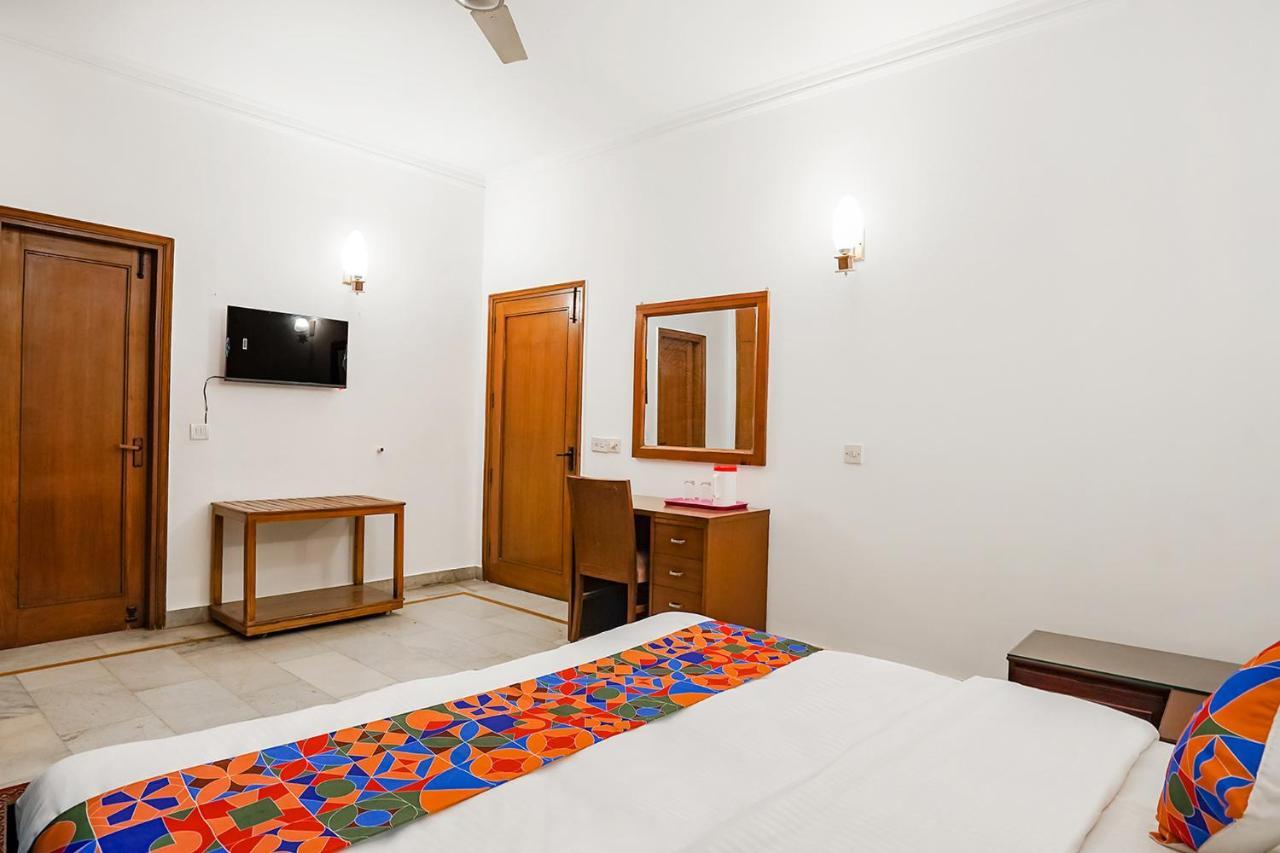 Fabexpress Goodwill Homes New Delhi Extérieur photo