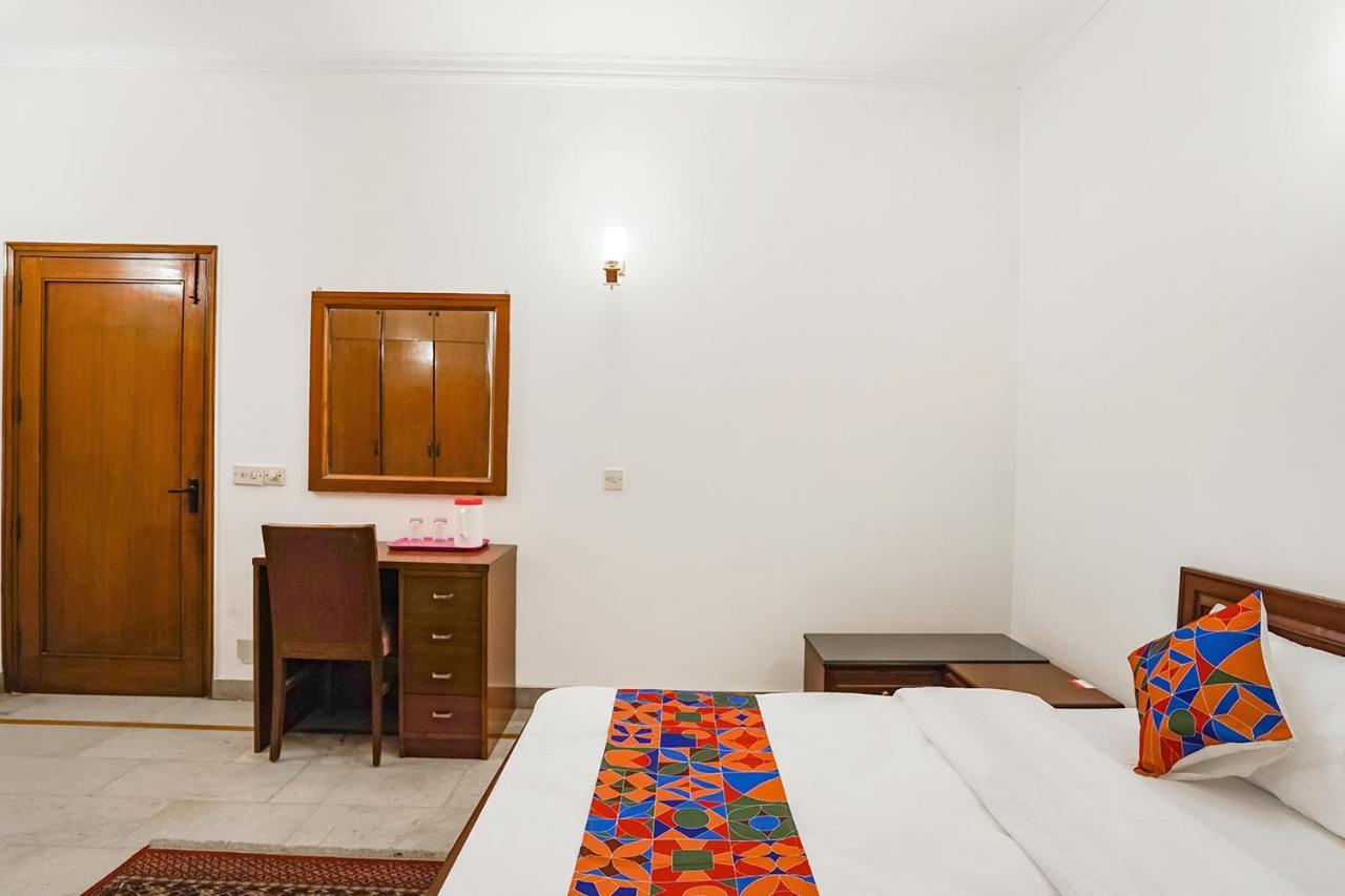 Fabexpress Goodwill Homes New Delhi Extérieur photo